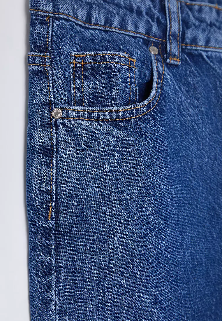 Normal Waist Straight Jeans