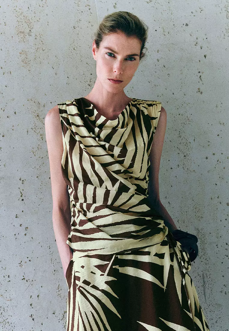 无袖袖荡领罩衫衬衫