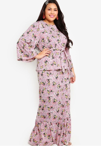 Printed Flared Sleeves Low Panel Skirt Set from Lubna in Pink