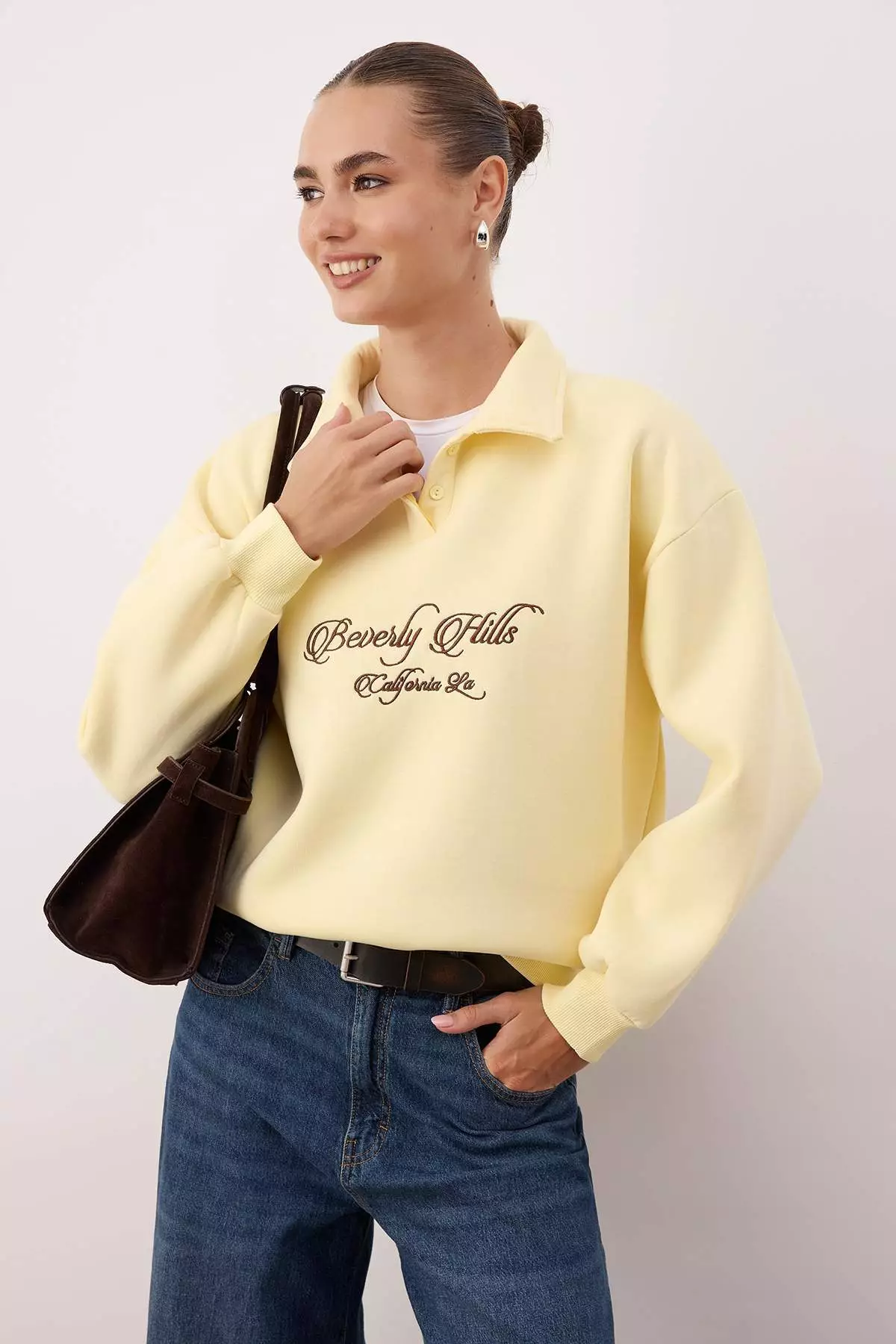 Yellow Shirt Collar Embroidered Regular Fit Thick Fleece Inside Knitted Sweatshirt Twoaw24Sw182
