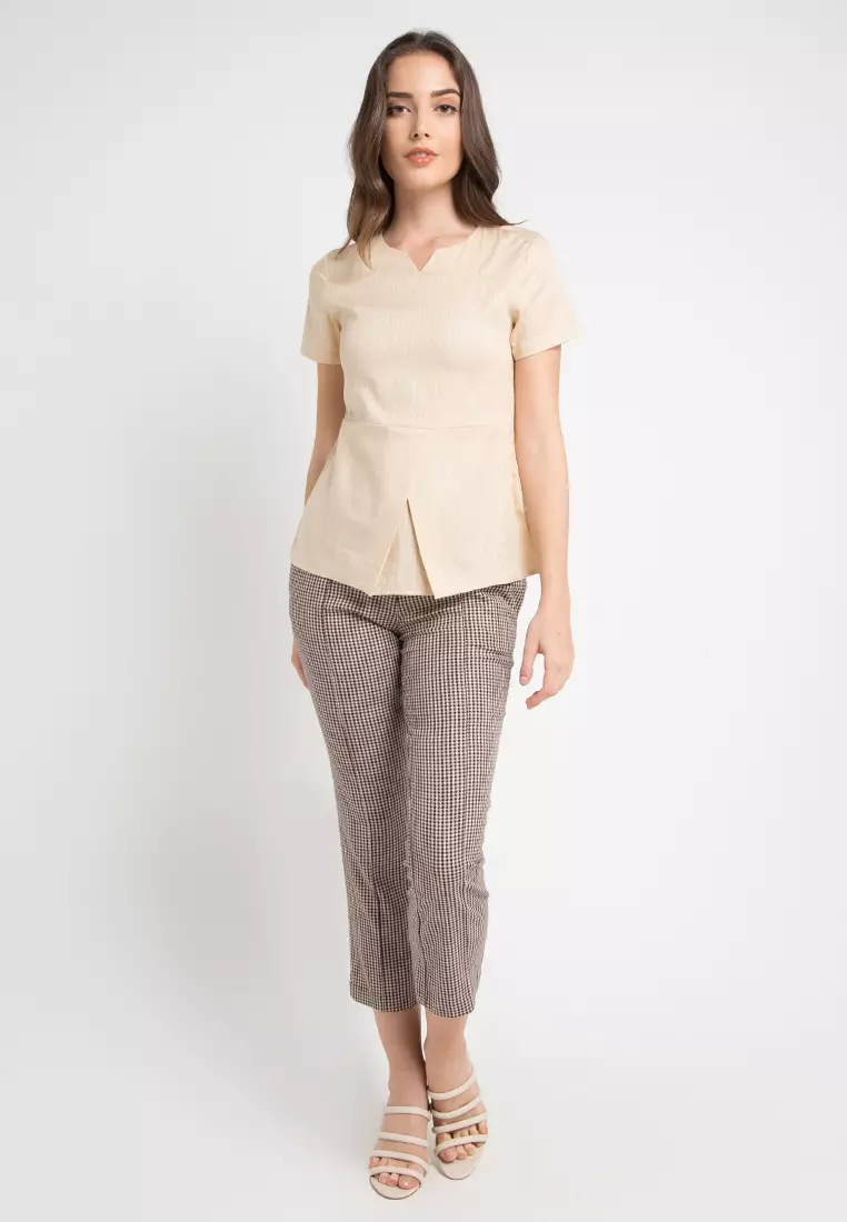 Jeanie Blouse In Light Khaky