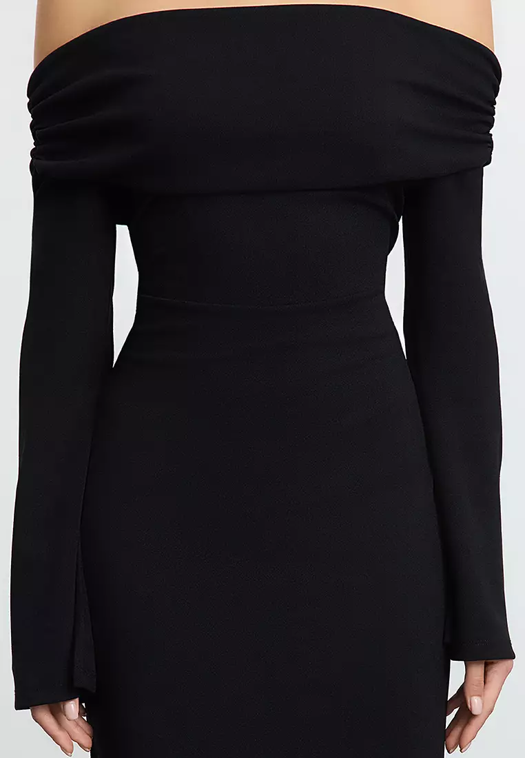 Carmen Neckline Long Stylish Evening Dress