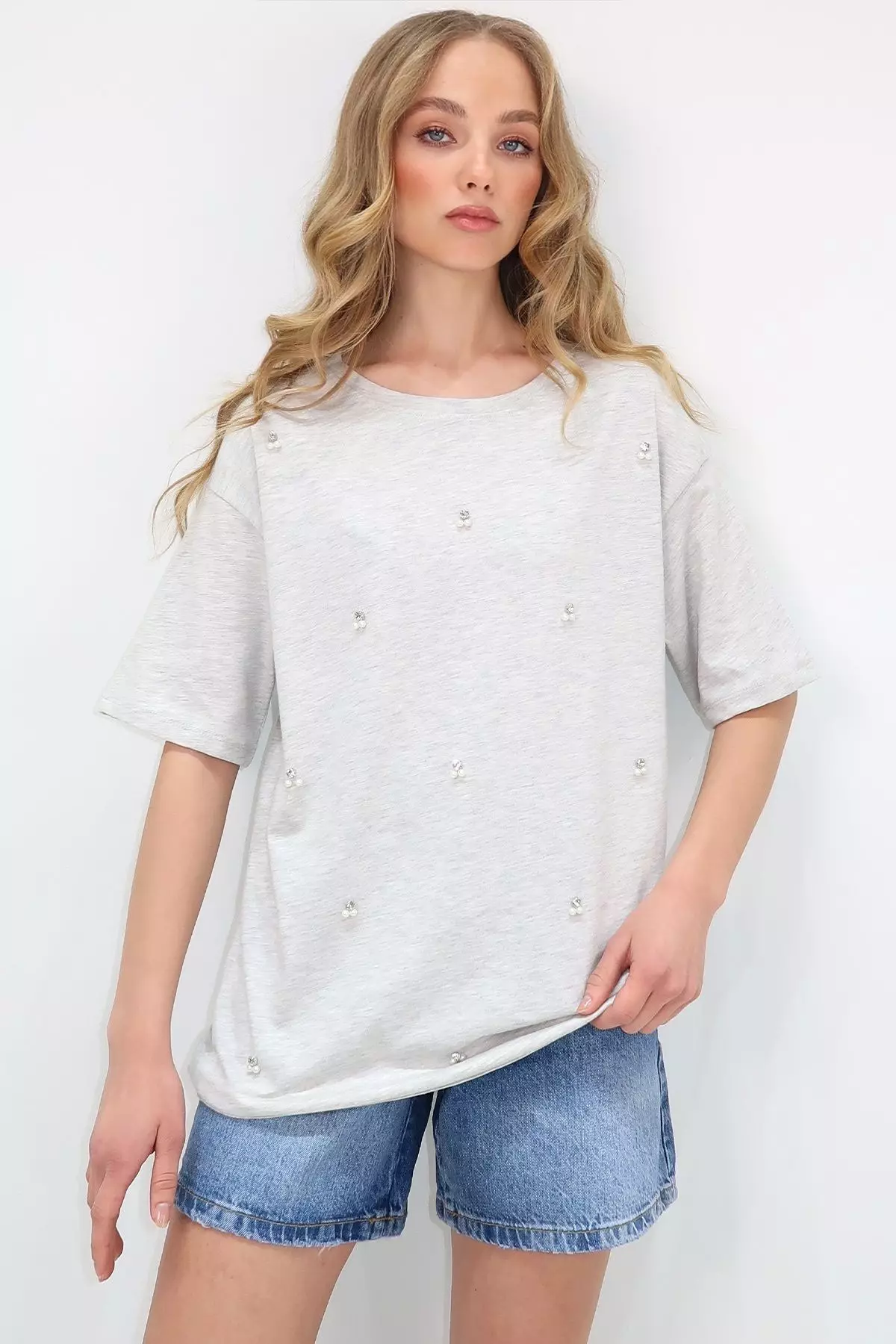 Women's Grey Crew Neck Oversize Pearl and Stone Embroidered T-Shirt