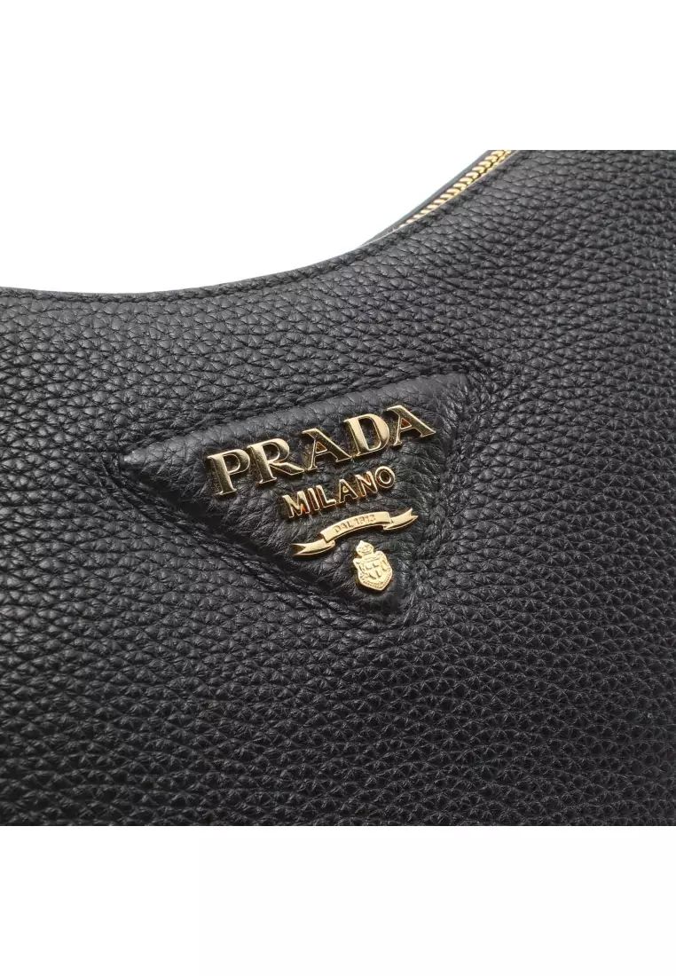 Daino calfskin leather shop hobo prada