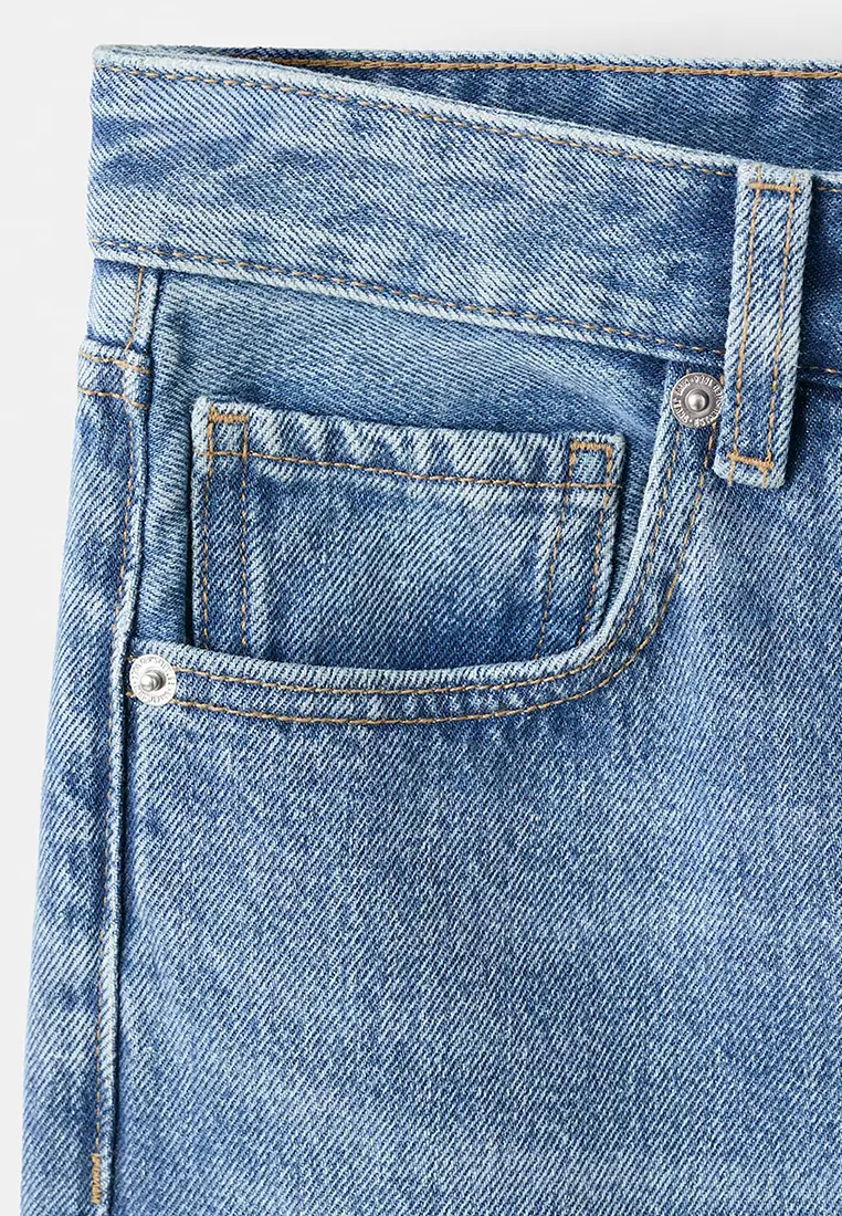 Straight Low-Waist Jeans