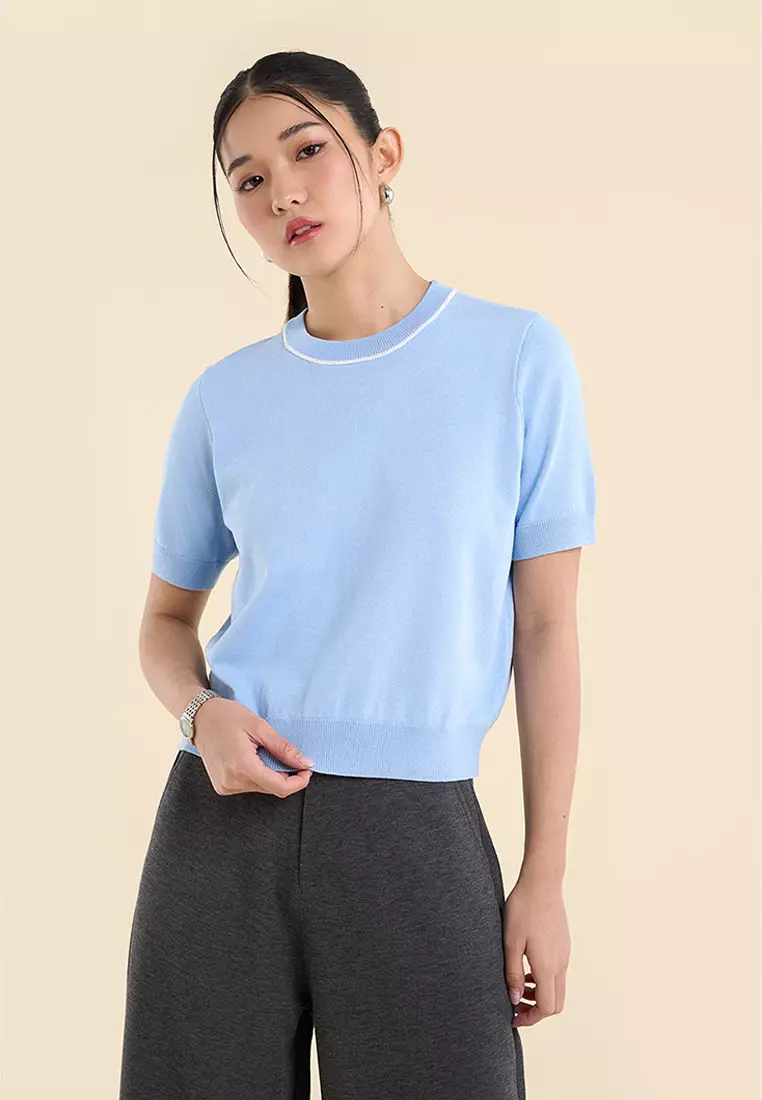 Dress Code Light Knit Top