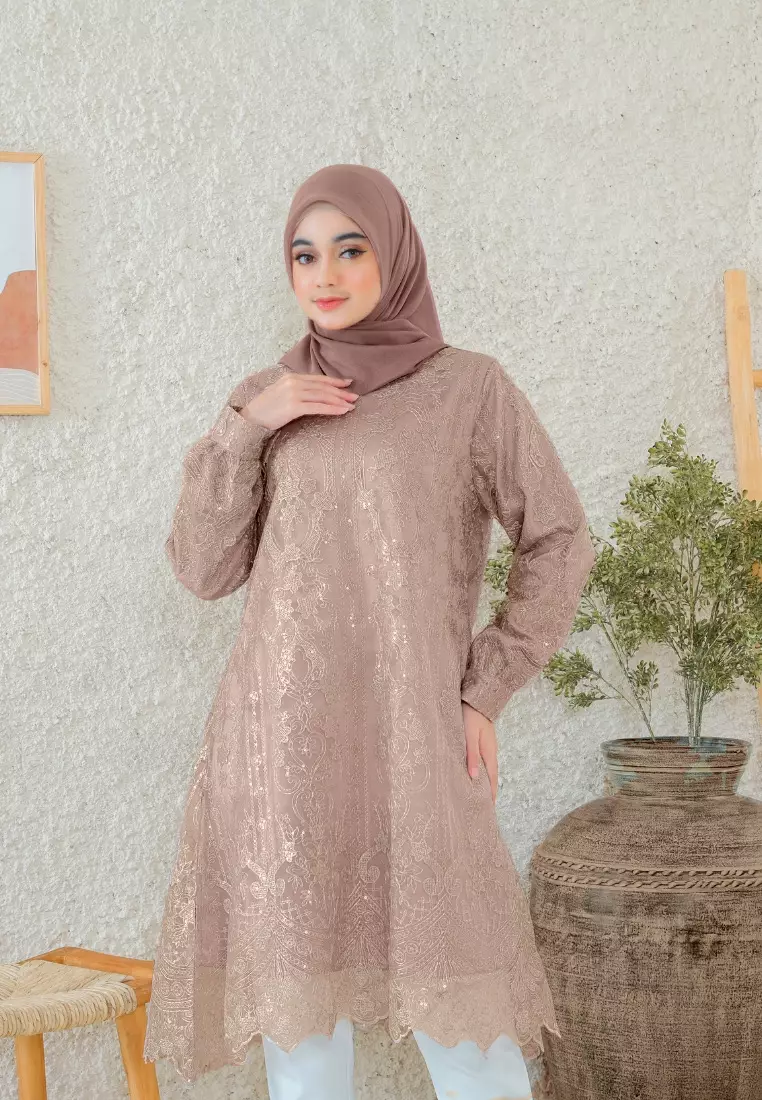Tunic Cream Brokat Long Sleeve By Brilliant Girl