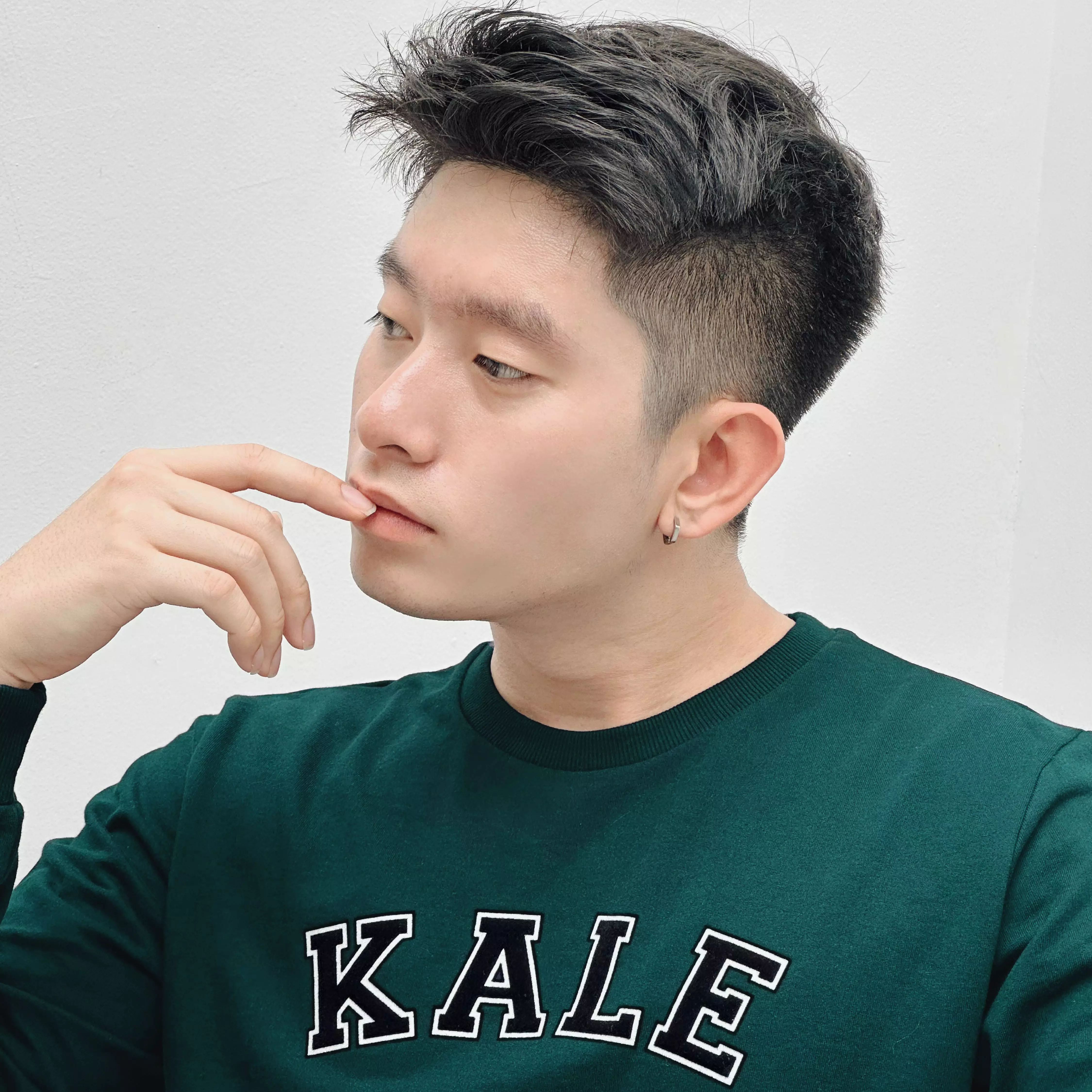 Kale Steven Bottle Green / Sweater Pria