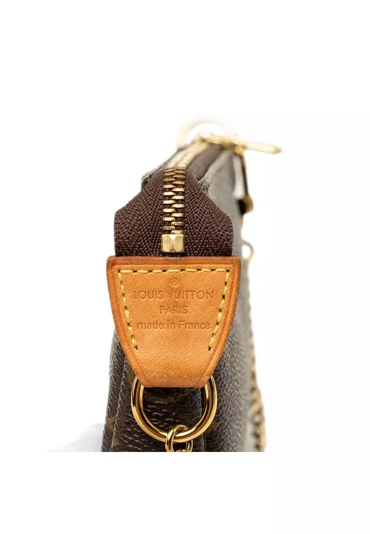 Pre-Loved Louis Vuitton Monogram Mini Pochette Accessoires