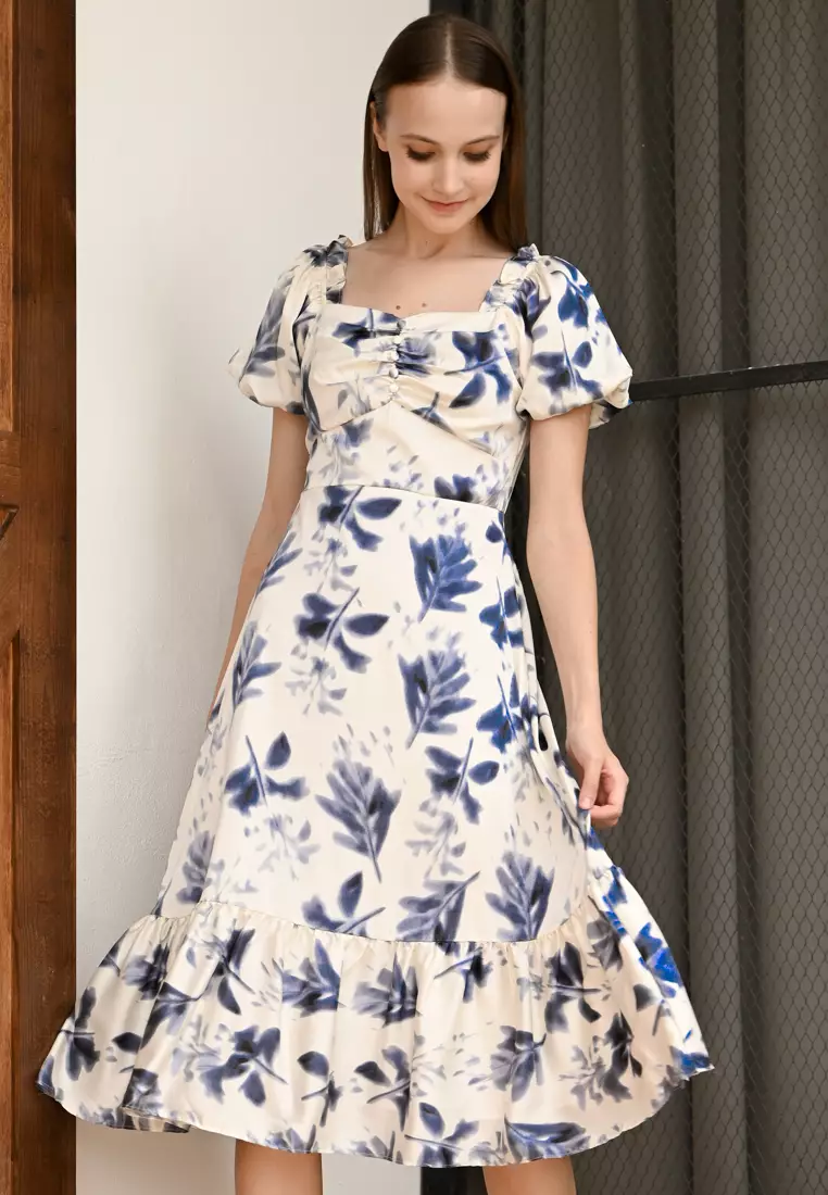 碎花泡泡袖连衣裙