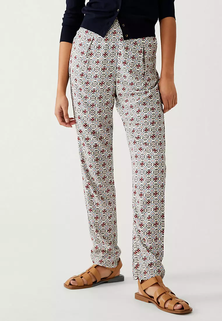 Printed Pleat Front Tapered Trousers