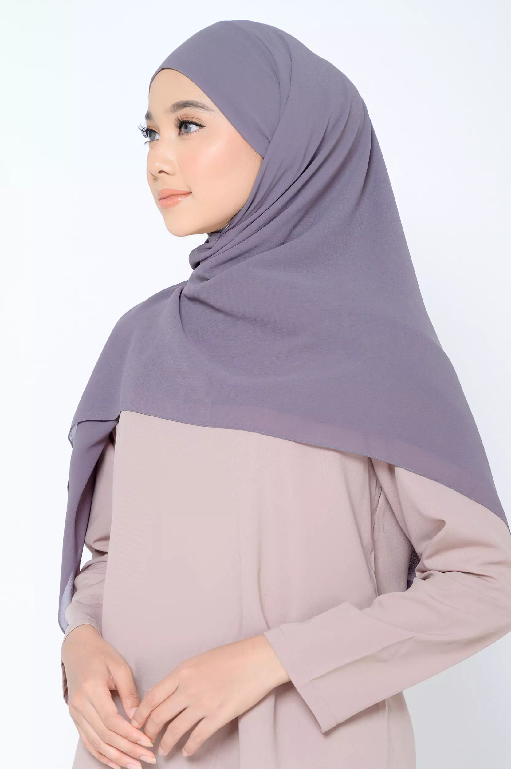 ZM Zaskia Mecca - Azel Iron Hijab Kerudung Segi Empat