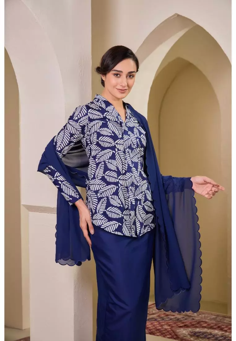 Kebaya Midi Batik Moden