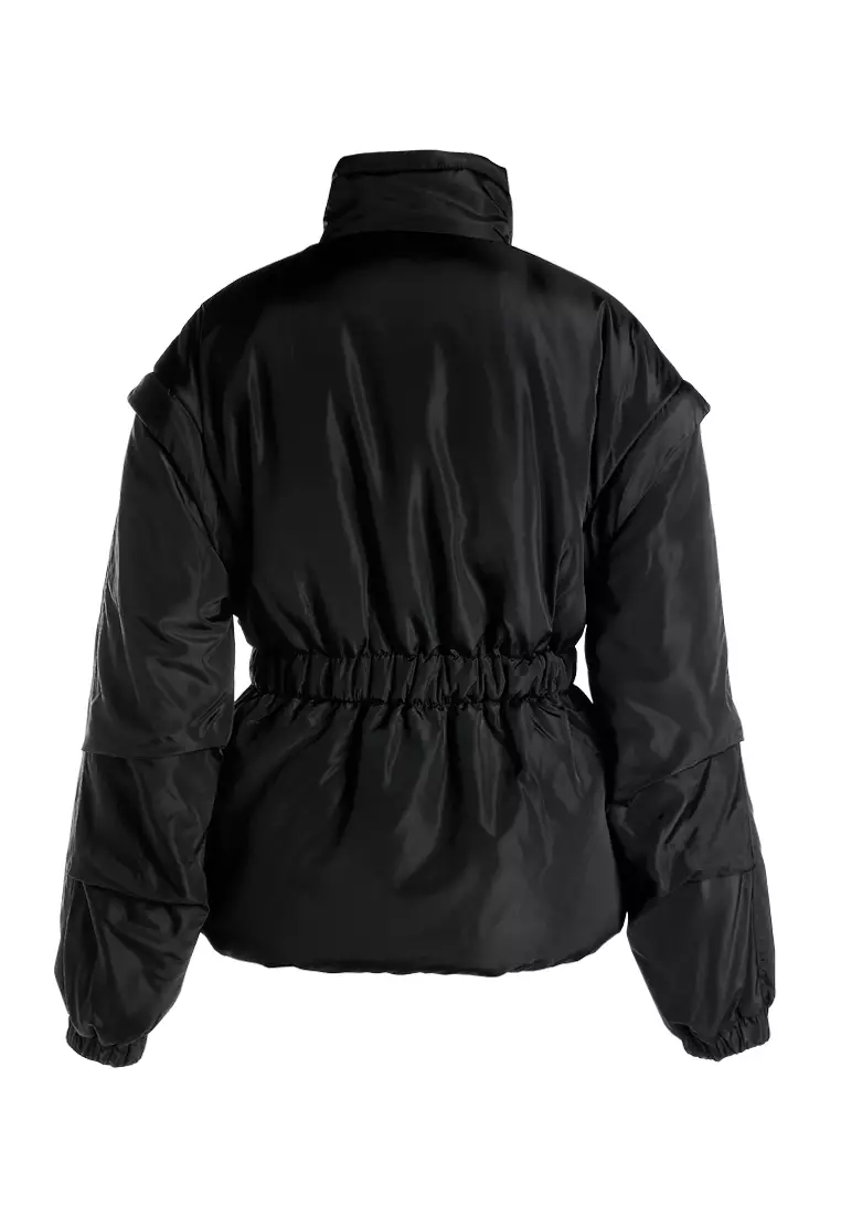 黑色收腰羽絨服