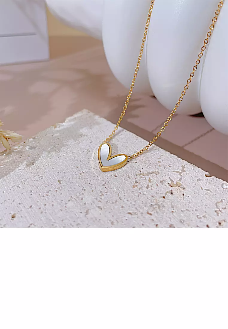 Simple and Fashion Plated Gold 316L Stainless Steel Heart-shaped Shell Pendant with Necklace
