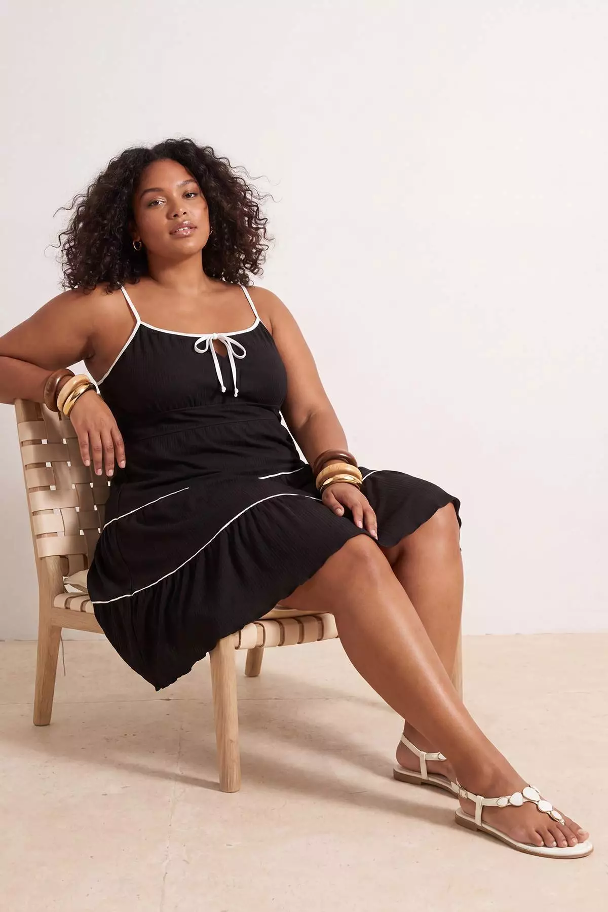 Black Lined Thin Strap Piping Detailed Knitted Plus Size Dress Tbbss26Ah00224