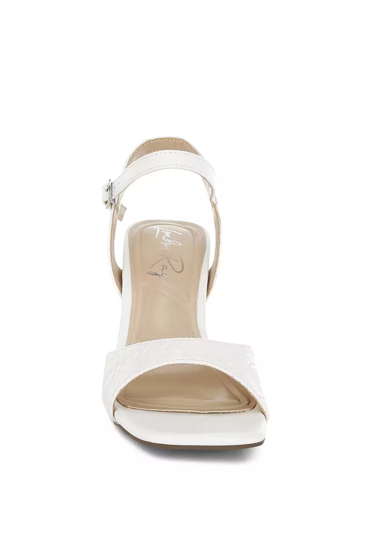 白色紋理人造皮革高跟鞋