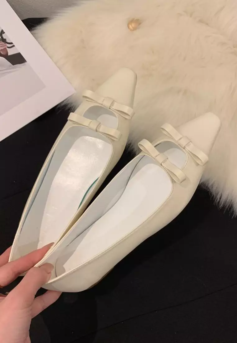 White square sale toe shoes