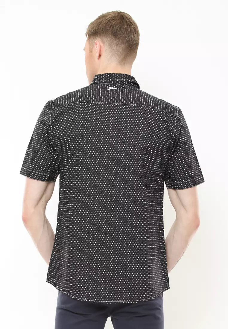 Johnwin - Kemeja Casual - Kemeja Pria - Kemeja Motif Polkadot - Hitam - Slim Fit - ASH.670.K880.732