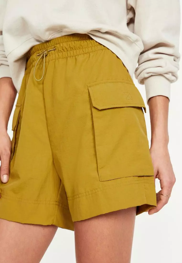 Old navy women's cargo shorts 2025