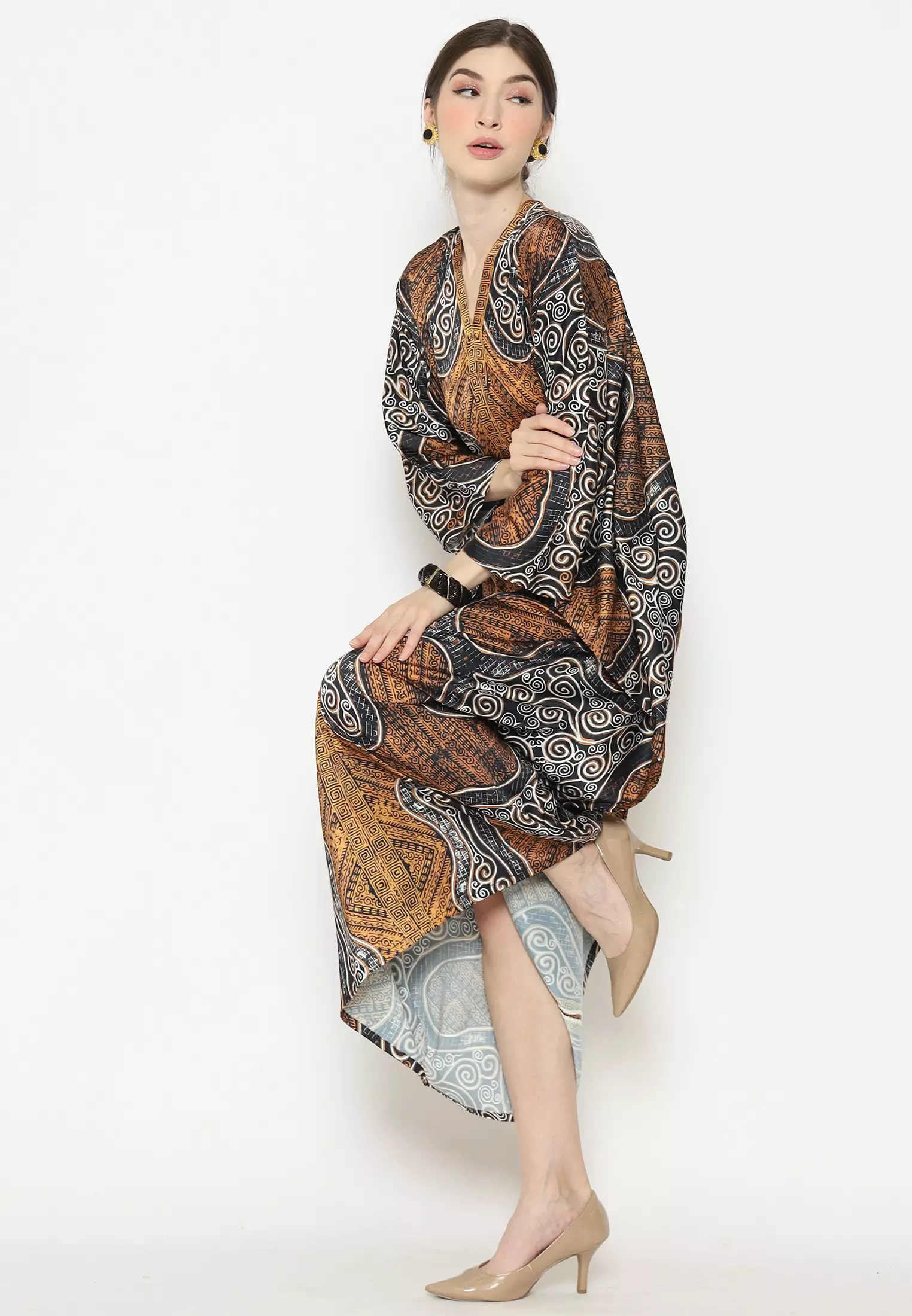 Kanzi Exclusive Long Sleeve Batik Kaftan Brown