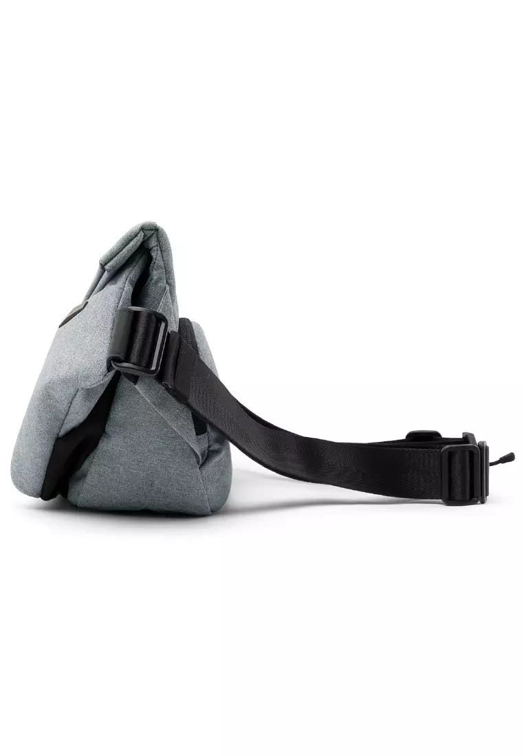 Functional & fashion design‧Fit for work、Sport and Leisure‧  R1 Urban Sling - Foggy Blue