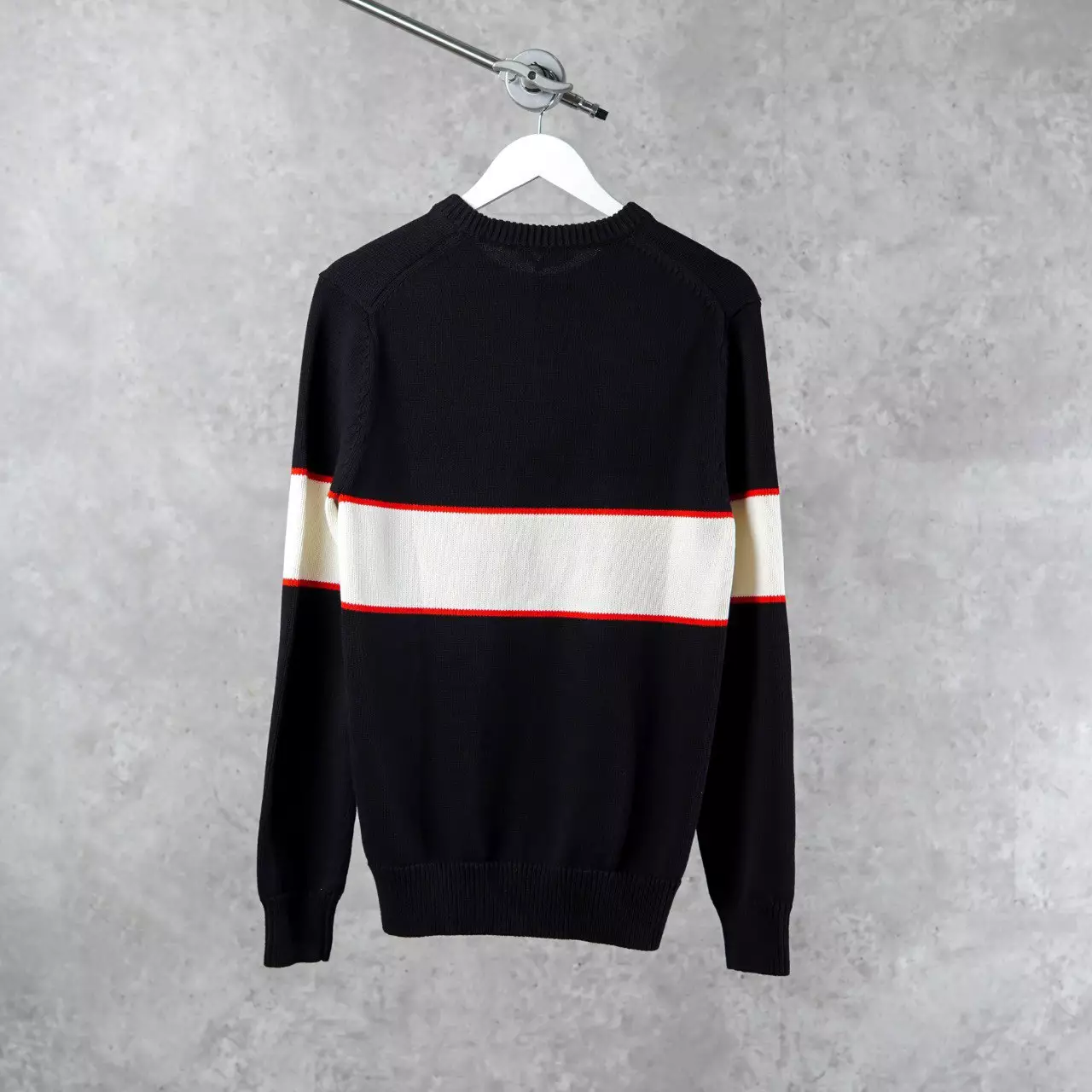 Jual Givenchy Sweater GIVENCHY UP SIDE TEXT STRIPE WHITE BLACK