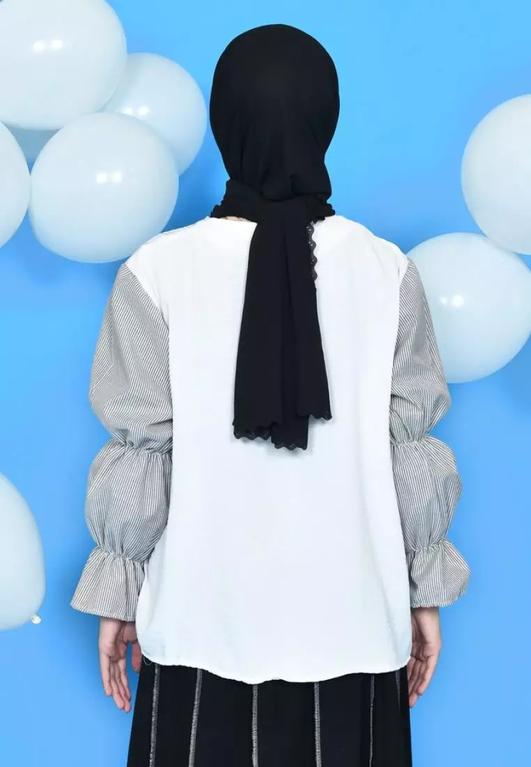 Seika Lace Top - Bw - Stripe Black M18224 R14S2