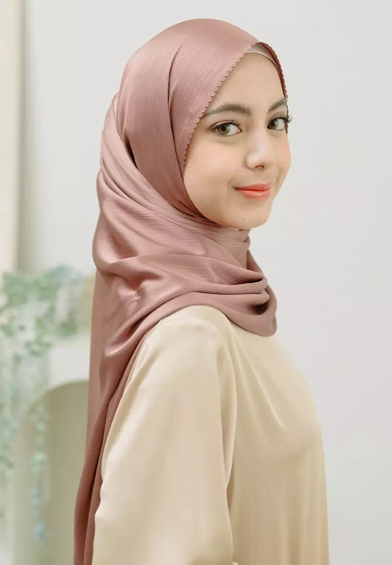 Rayya Lasercut New Series Rosewood