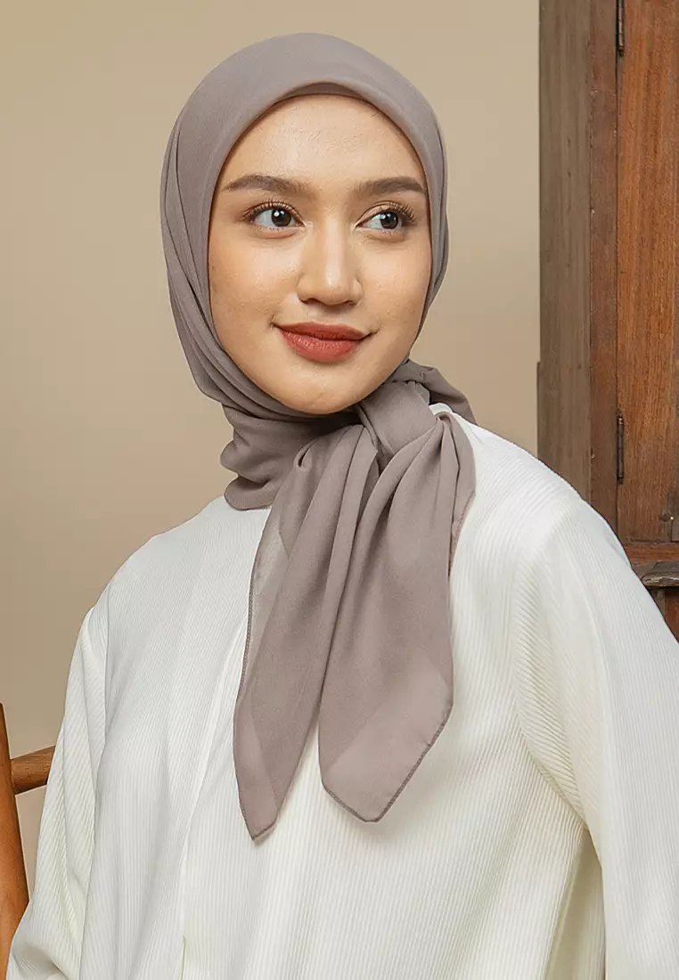 Nala Voal Square Grey Cream