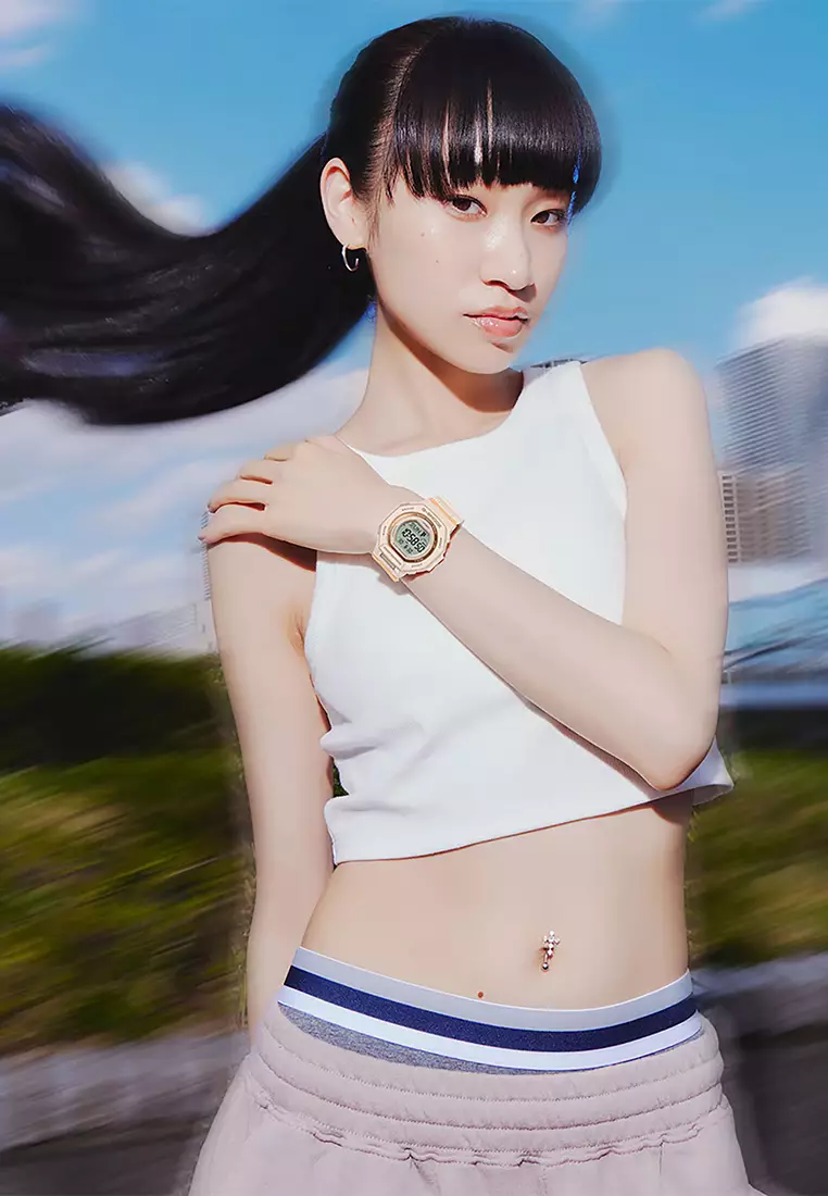 Casio G-Shock Jam Tangan Digital Wanita - Rosegold Resin Band - GMD-B300-4D