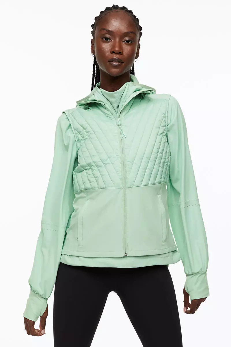 Running gilet with 2025 hood