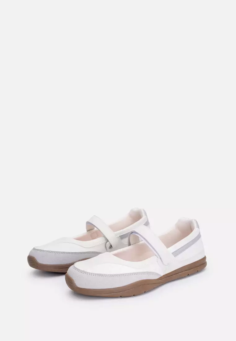 LUNARA Women's Lifestyle Athleisure Shoes