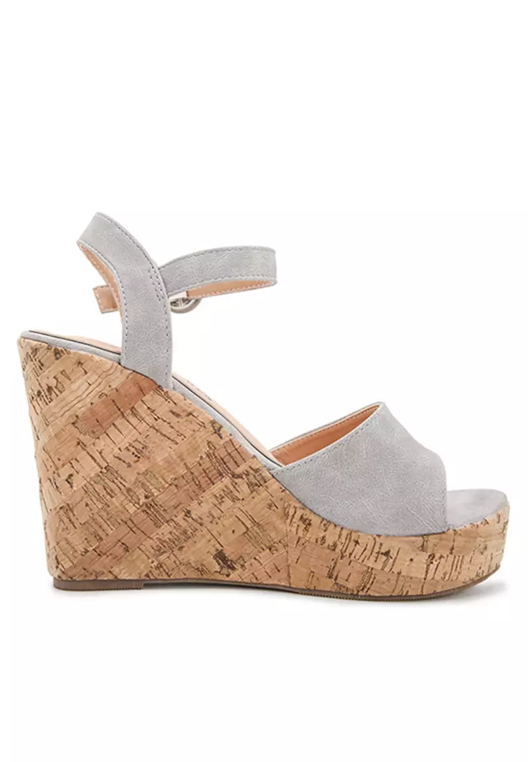 Discount on Twenty Eight Shoes  shoes - SKU: One-Line Wedge Sandals Wty-9123-2