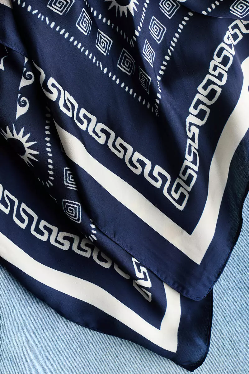 Straight High Waist Scarf-detail jeans