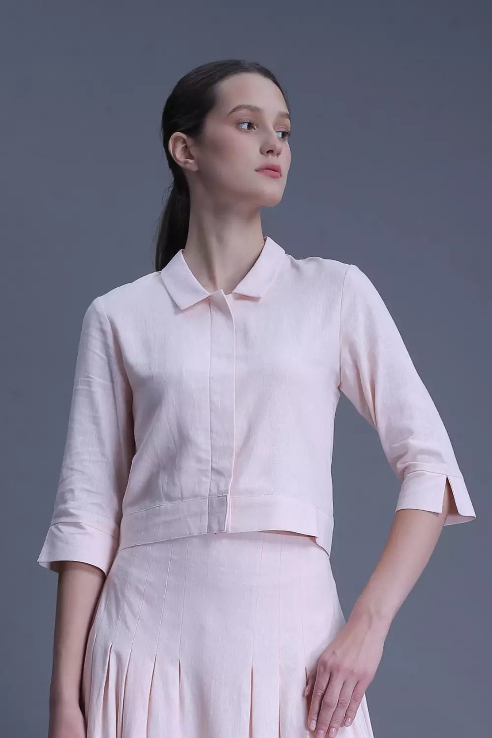 Jual Demure & Co Essentials Cropped Linen Top Pink Original 2025 ...