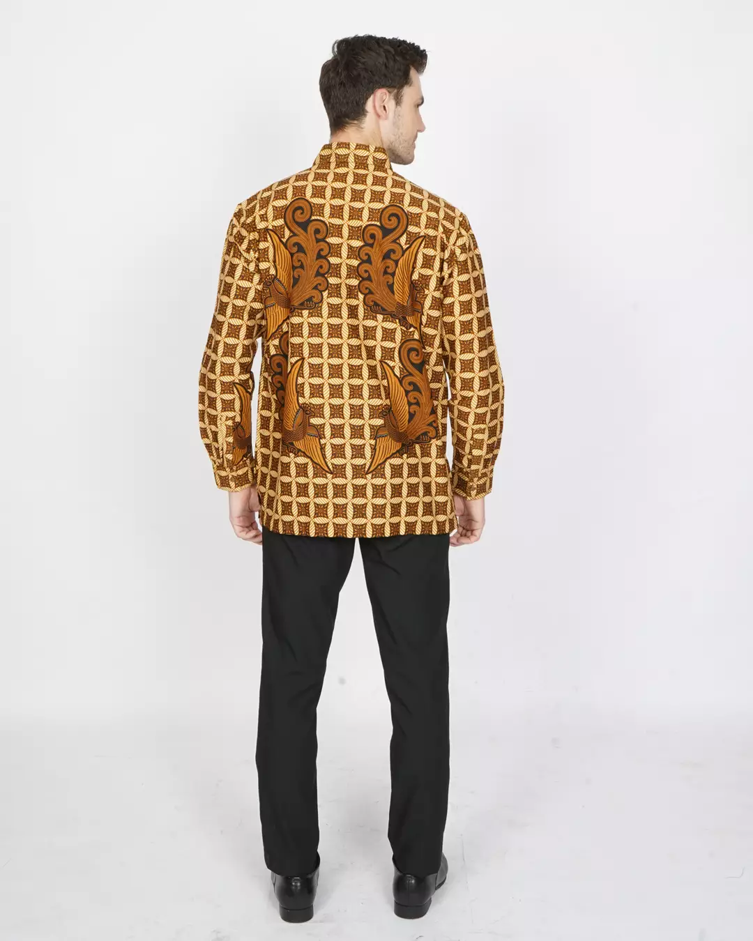 Kemeja Batik Lengan Panjang Motif Kawung Merak Kembar