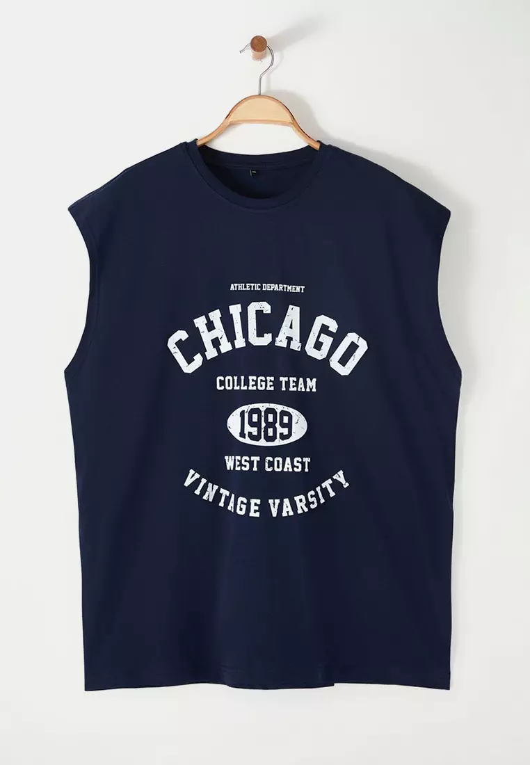 Navy Blue Oversize/Wide Cut Sleeveless Chicago Print Plus Size Tank Top TMNSS25CV00001