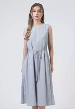 GRAYISH BLUE