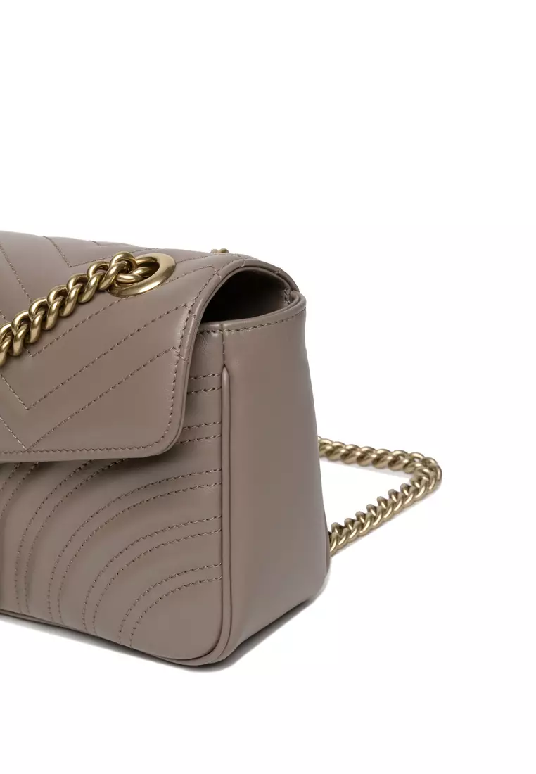 Medium gg marmont 2.0 hotsell matelassé leather shoulder bag