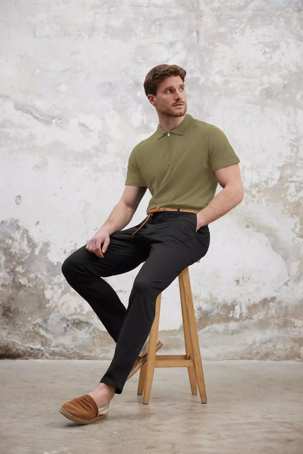 Khaki Regular/Normal Cut Zippered 100% Cotton Polo Neck T-Shirt