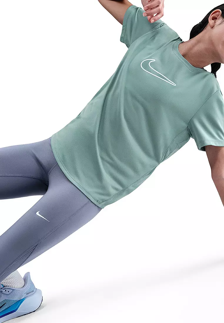 One Fitted Dri-FIT Short-Sleeve Top