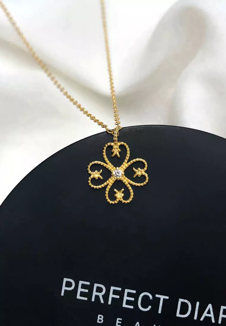 Buy ZITIQUE Women s Elegant Hollowed Lucky Clover Necklace Gold