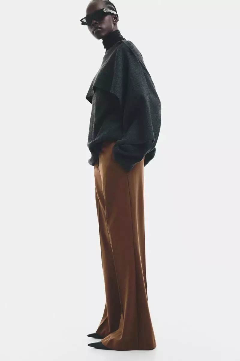 Flared tailored trousers