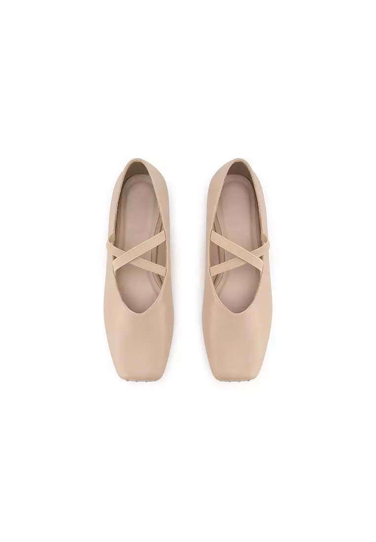 POINTÉ TOE FLAT PUMP