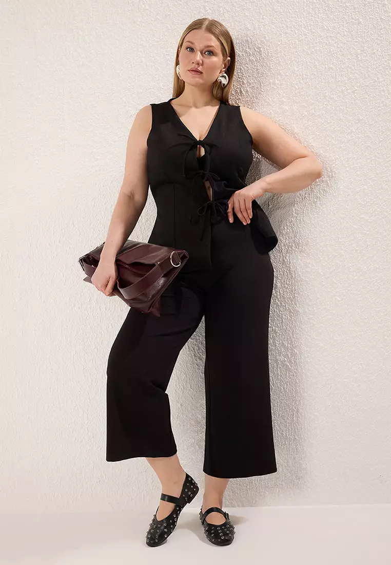 Black Culotte Fit Cutout Detail High Waist Knitted Plus Size Trousers TBBSS25AR00041