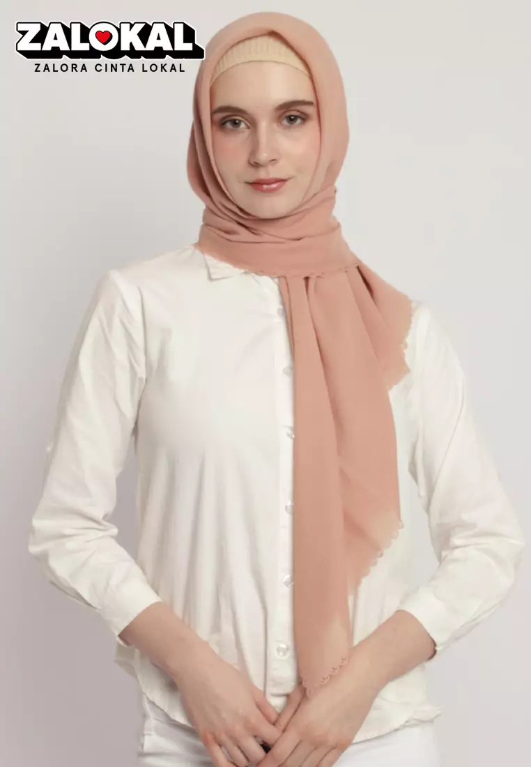 Mayonette Amaya Hijab - Kerudung Segi Empat Kekinian Trend 2021 - Peach