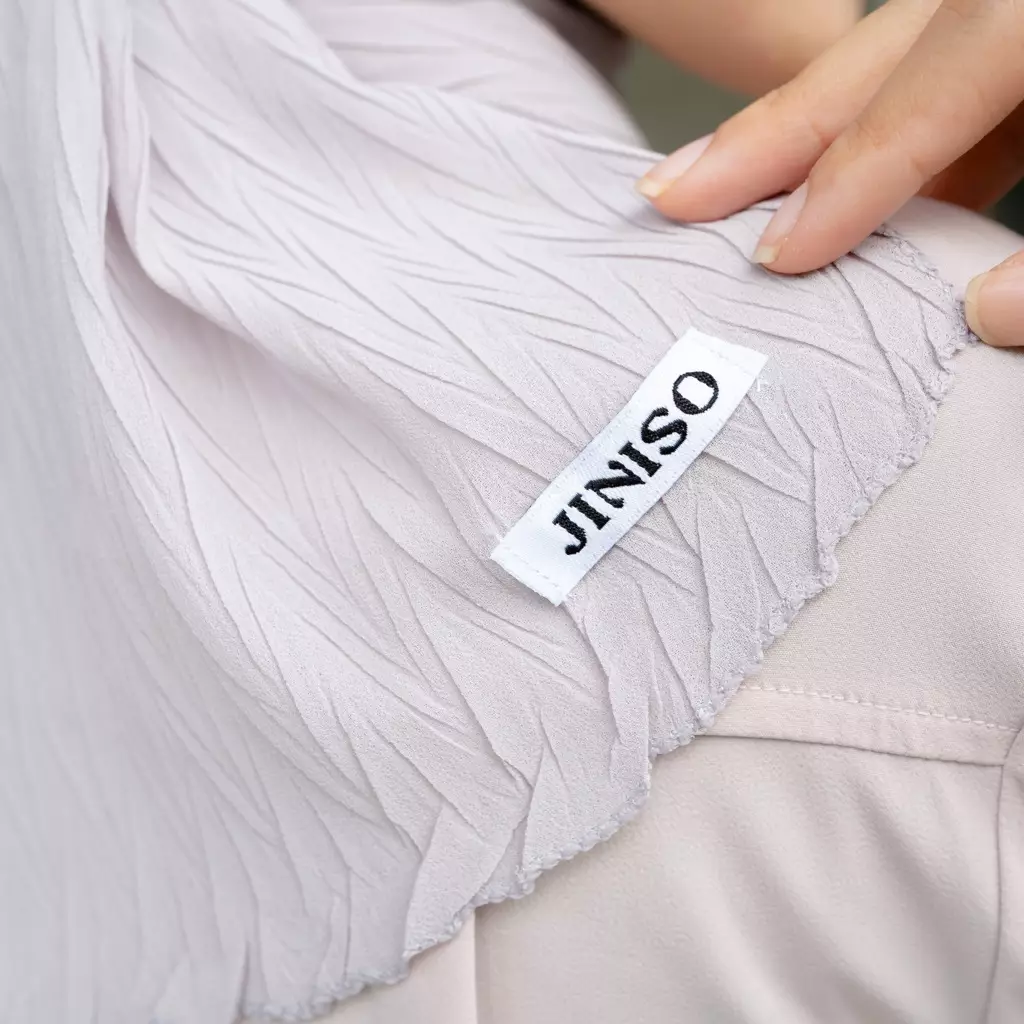 AURA Active Hijab Pashmina Flowy Plisket Breeze