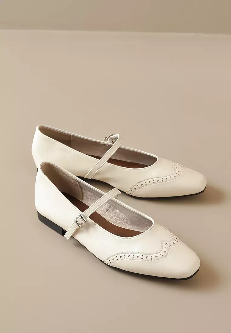 Brogue Microfiber Leather Mary Jane Shoes WW821-1