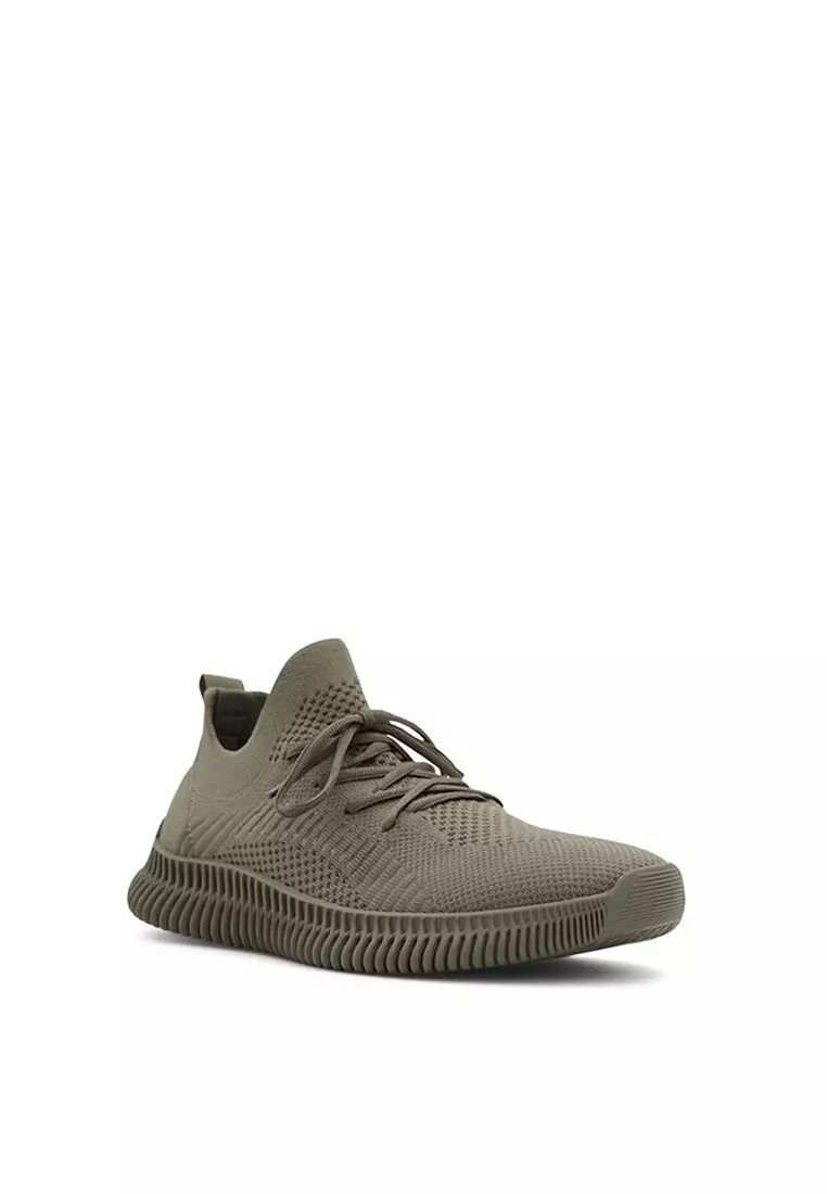 Gilgai Sneakers
